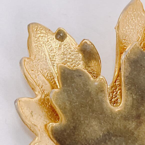 Vintage Gold Tone Maple Leaf Brooch Green Enamel Mid Century Autumn Fall Jewelry - Picture 8 of 11